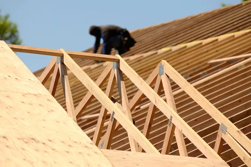 Top Insurance Risks For Roofing Contractors In Ireland - ERM Financial Services (1)